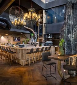 island-bar_mama-thresl_Leogang